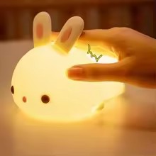 Lámpara nocturna LED de conejito recargable con sensor táctil